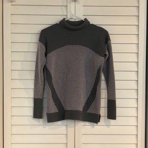 Lululemon Sweater Small 4